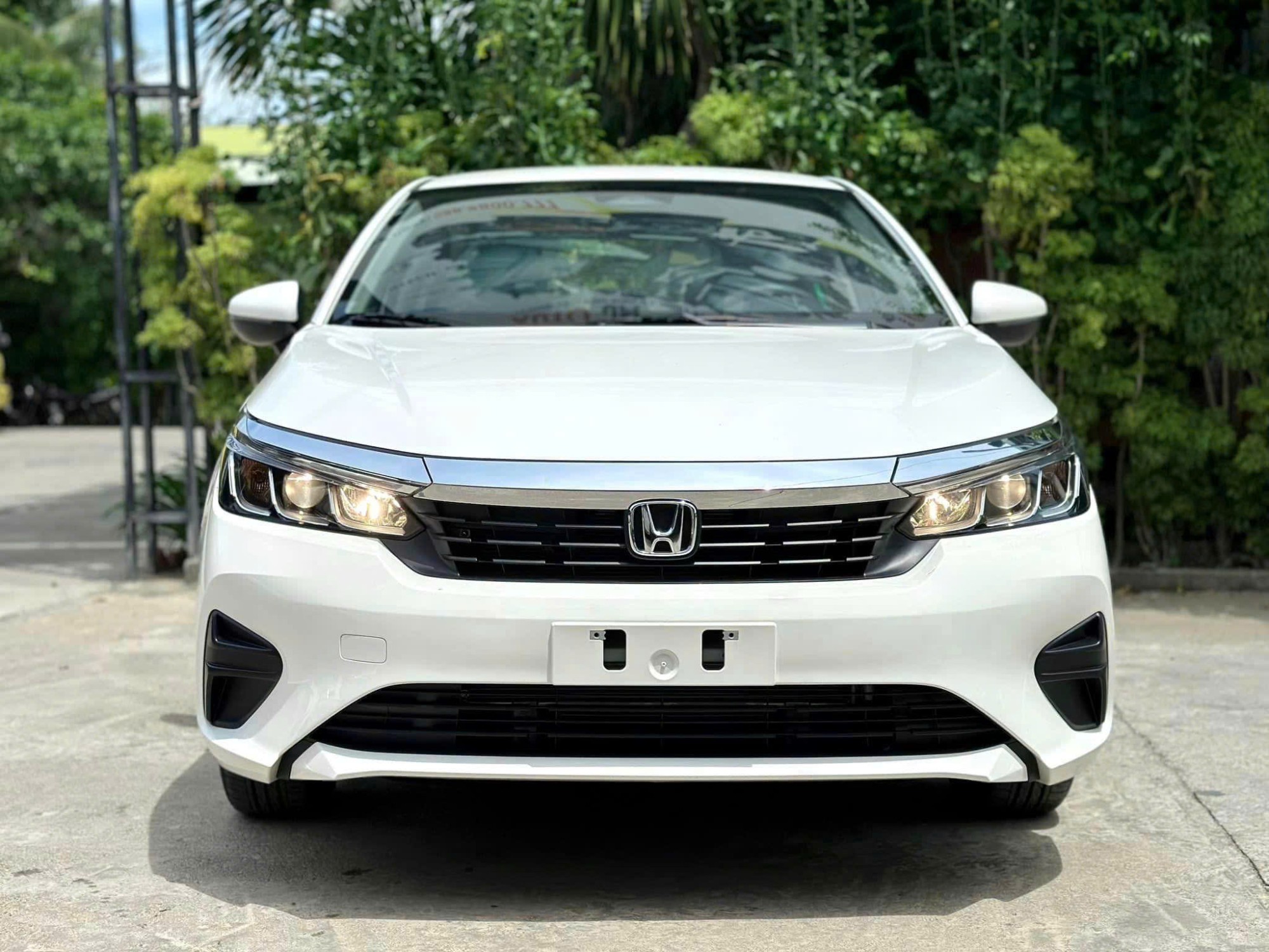 Honda City L Màu Trắng